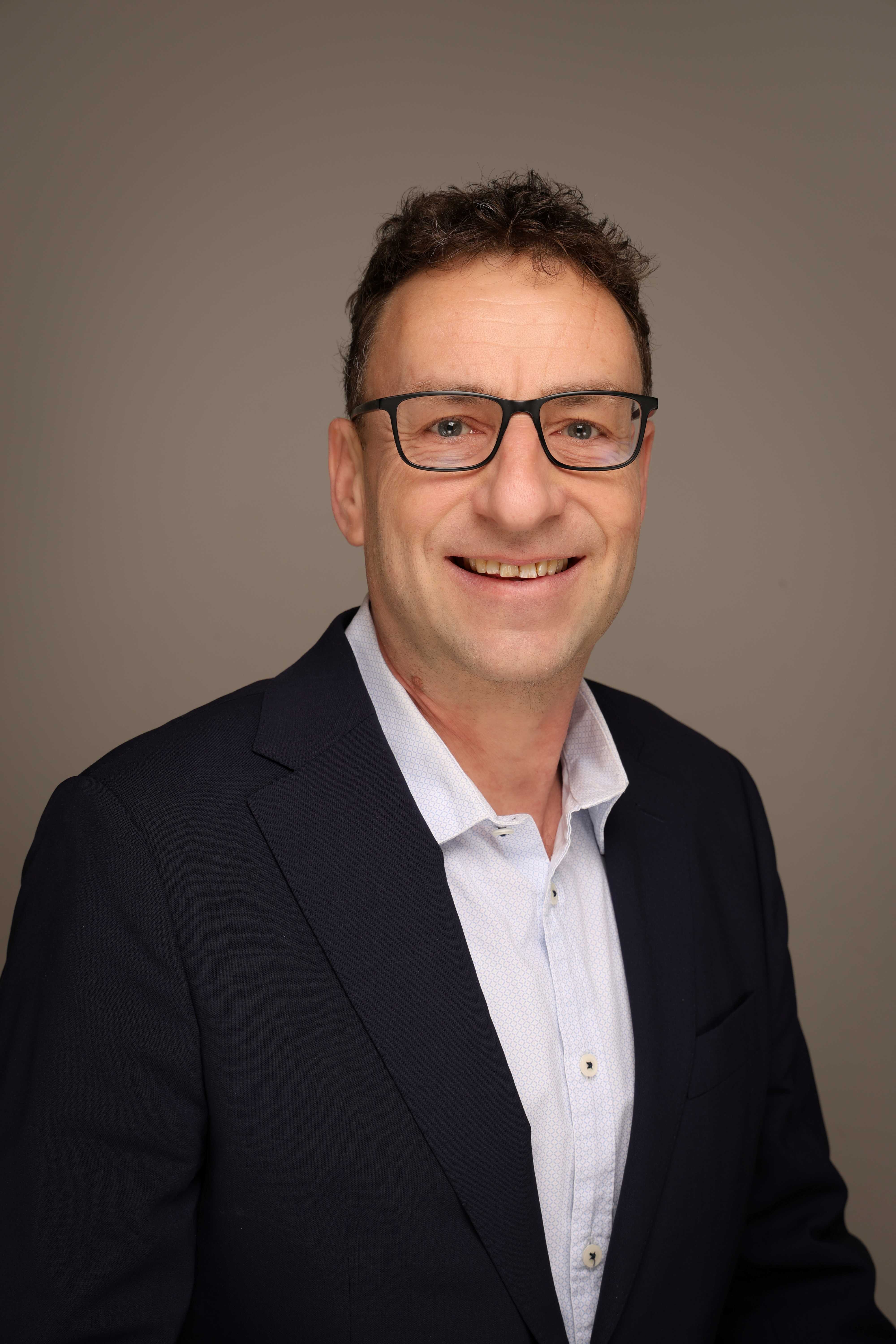 Dirk Grafschmidt Dirk Grafschmidt